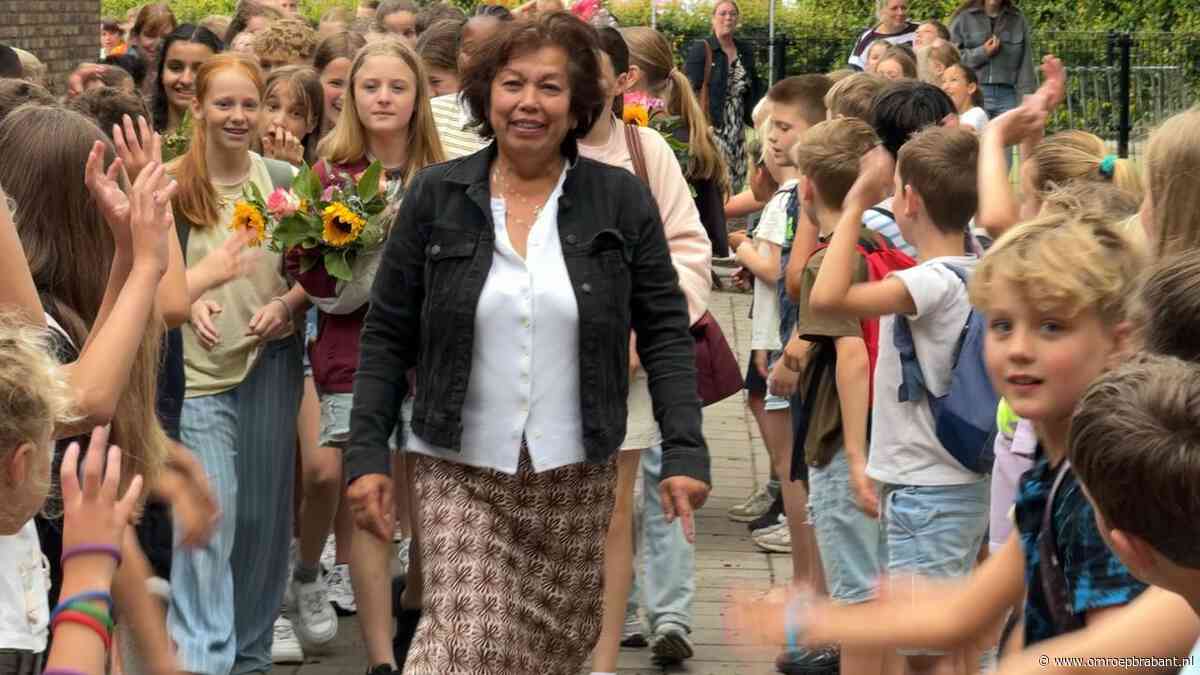 Heel Rijsbergen viert juf Paula's pensioen: 'Meer dan 1000 kinderen gehad'