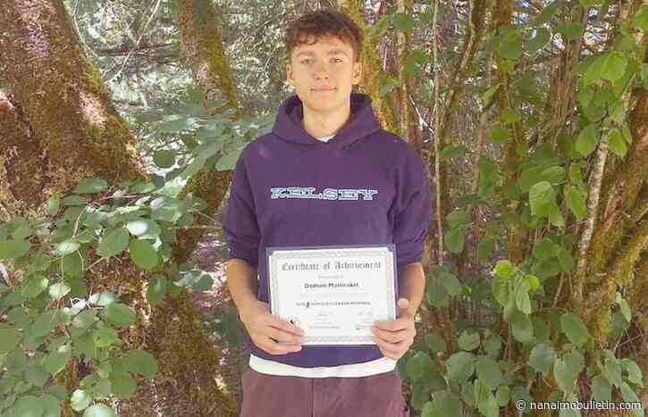 Cowichan’s Damen Marinakis awarded Canada’s largest undergraduate scholarship
