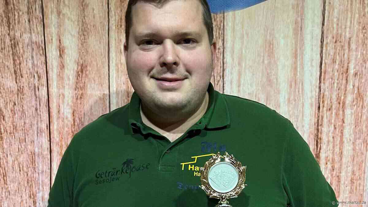 Generation Handy willkommen: Schafkopf-Kartler kämpfen um junge Mitspieler fürs Volksfest-Turnier