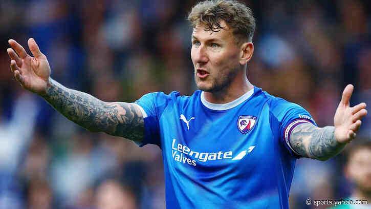 Spireites sign Simpson as McFadzean extends deal