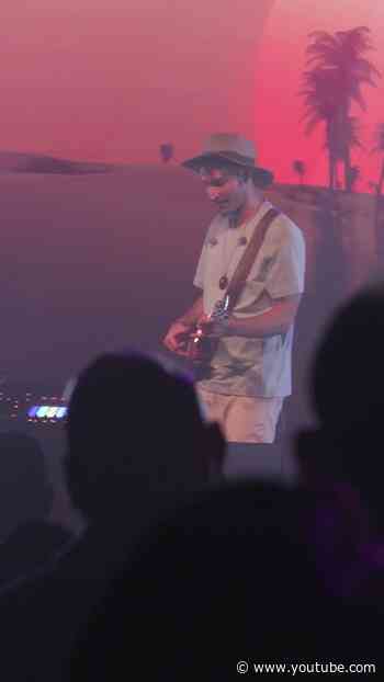 Watch Sina Bathaie's mesmerizing Danforth Music Hall performance