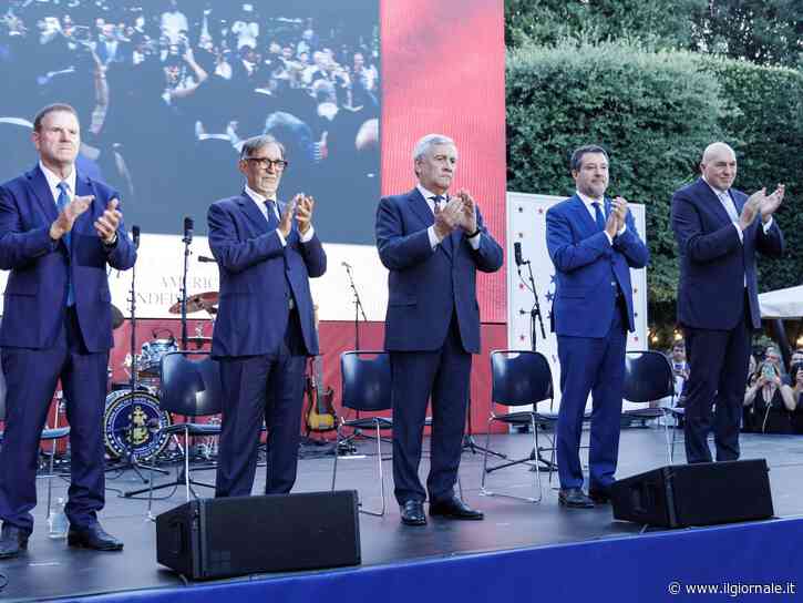 La festa Usa a Roma dopo lo scontro con Trump. Tajani: "Amicizia tra i nostri Paesi più forte di qualsiasi polemica"