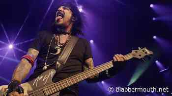 MÖTLEY CRÜE's NIKKI SIXX Celebrates 25 Years Of Sobriety