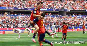 Spanje begint op stoom te komen en plaatst zich eenvoudig voor achtste finale WK