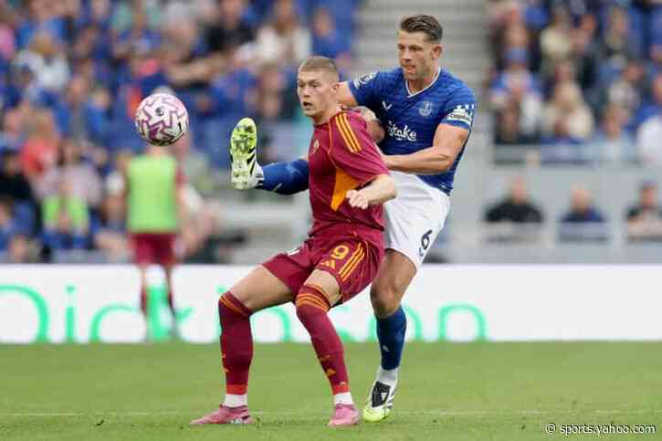 Genoa considering move for Artem Dovbyk at De Rossi’s request