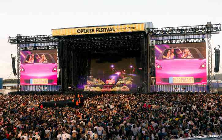 Halsey shares their love for Nick Cave at Open’er Festival 2026