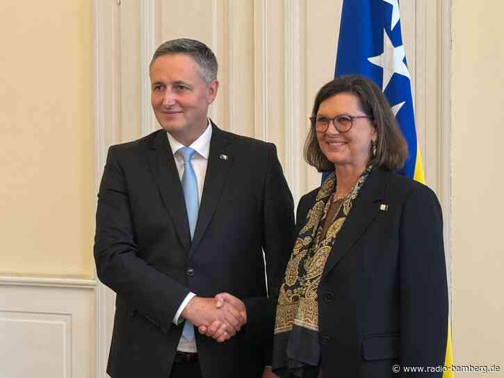 Die P-Frage reist mit: Ilse Aigner auf Bosnien-Besuch
