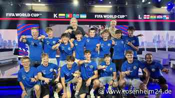 Plötzlich neben zwei Fußball-Stars: Bayerisch Gmains A-Jugend erlebt den WM-Moment ihres Lebens
