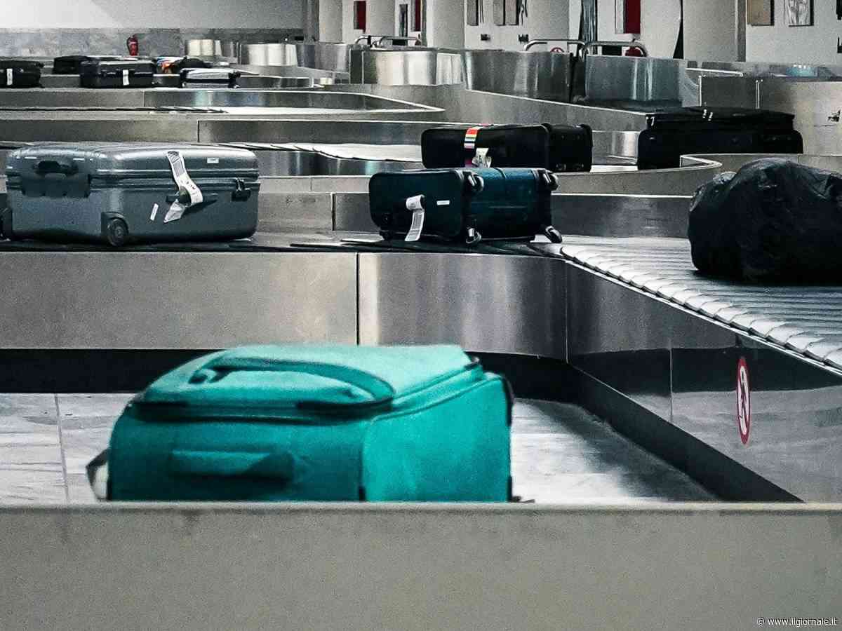 A Malpensa rubavano dai bagagli borse firmate: dipendenti in manette