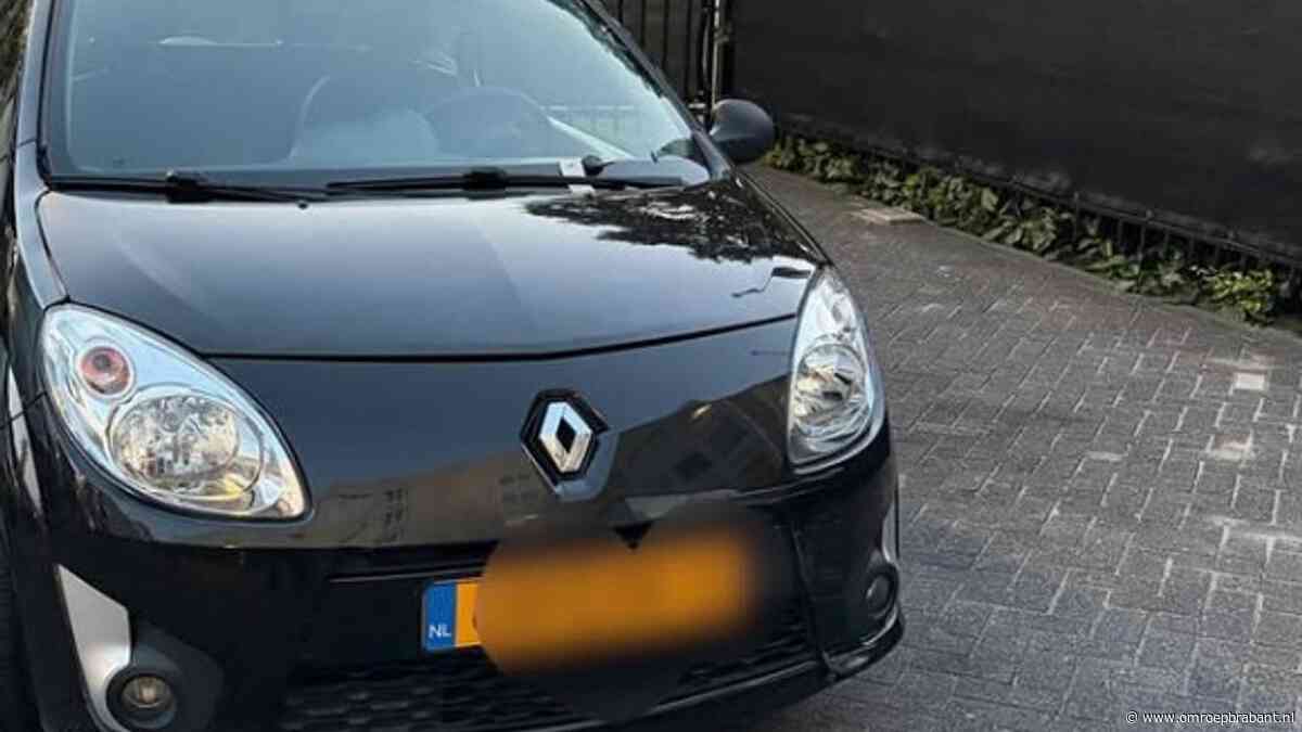 'Taxi' waarmee van alles mis is gestopt, bestuurder reed zonder rijbewijs