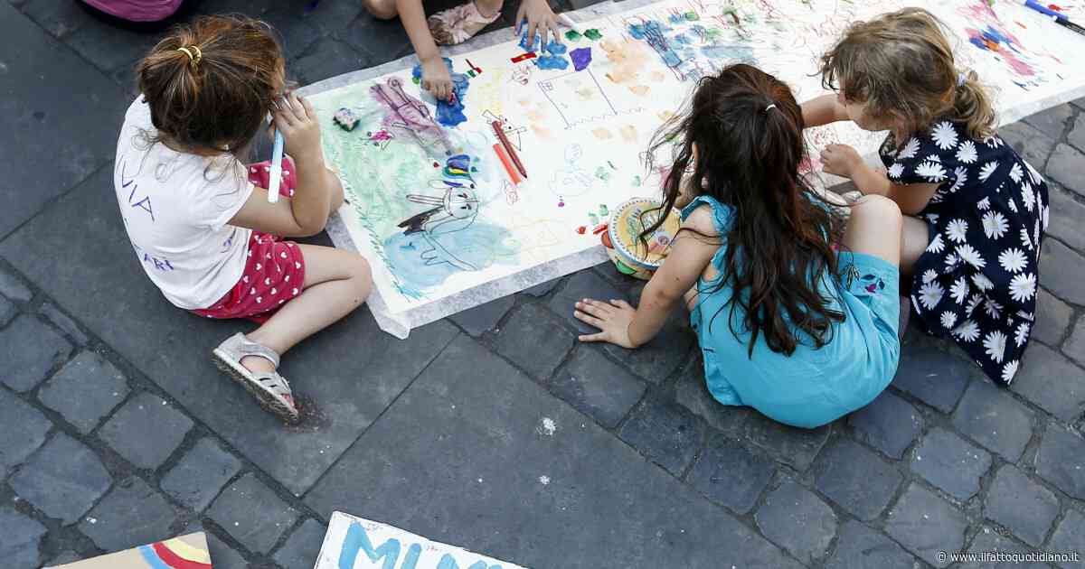 Centri estivi ancora negati ai bambini con disabilità (contro la legge): dai tagli all’assistenza alla richiesta di soldi extra