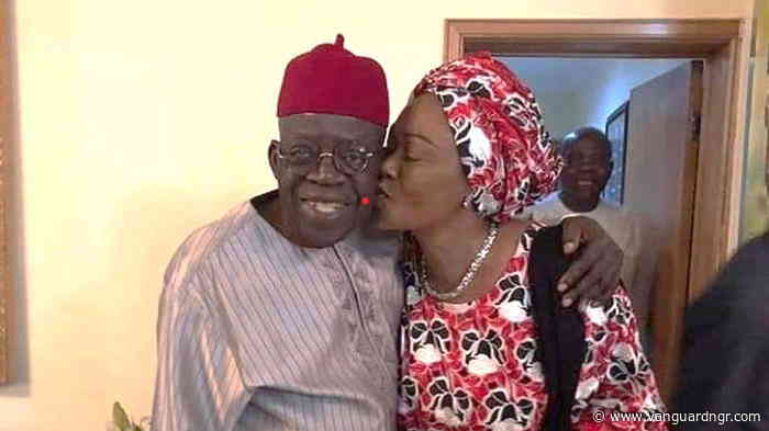Tinubu playfully calls First Lady ‘Iya Alakara’ following akara controversy
