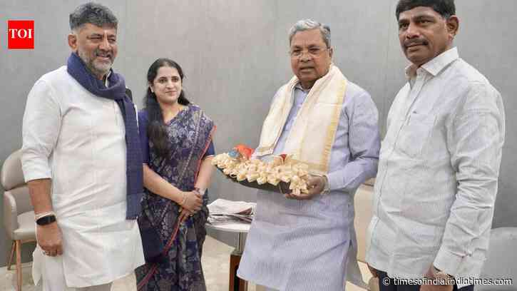 DK Shivakumar meets Siddaramaiah as he completes one month as Karnataka CM