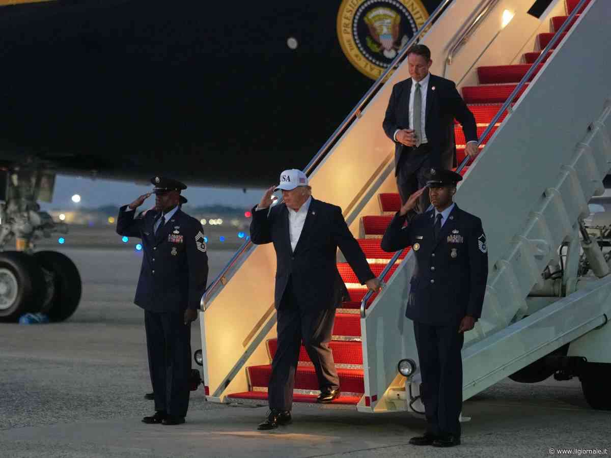 Trump sferza Nato (e Italia). "Noi spendiamo più di tutti"