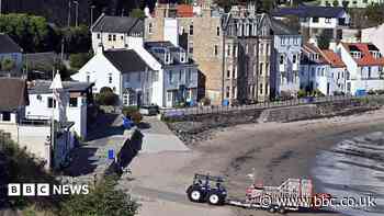 Public warned to avoid polluted water at Fife beach