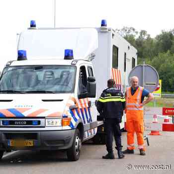 Overleden man uit Almelo op parkeerplaats langs N36 stierf door ongeval