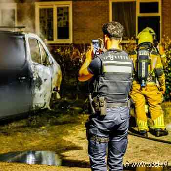 Bestelbus volledig uitgebrand in Glanerbrug