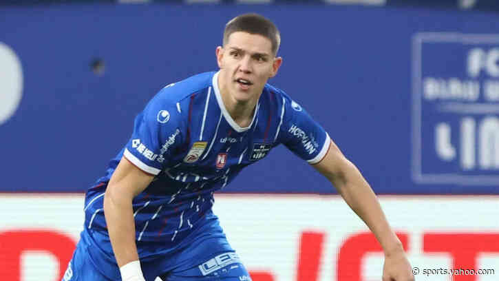 Moormann joins Well after Blau-Weiß Linz relegation