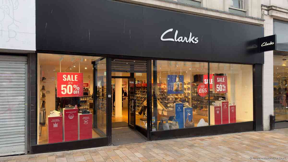Clarks' sale sees £70 stylish and comfy cushioned sandals down to £26 a pair