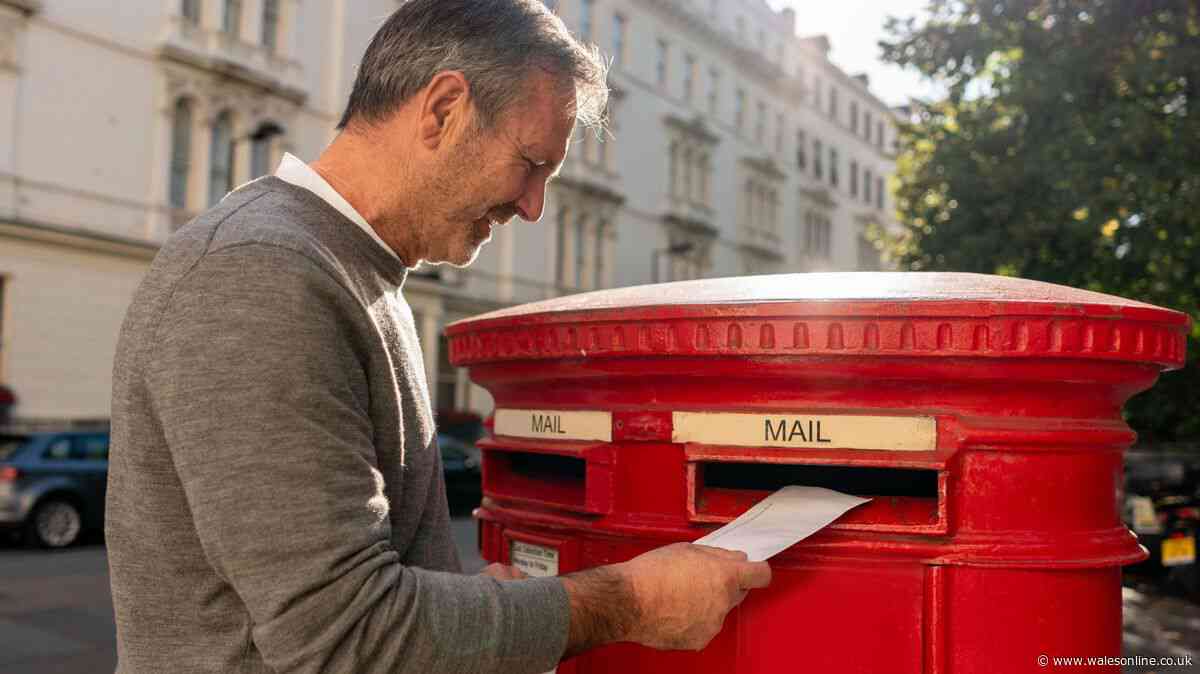 Royal Mail posting leaflets to UK homes as service 'coming to an end'
