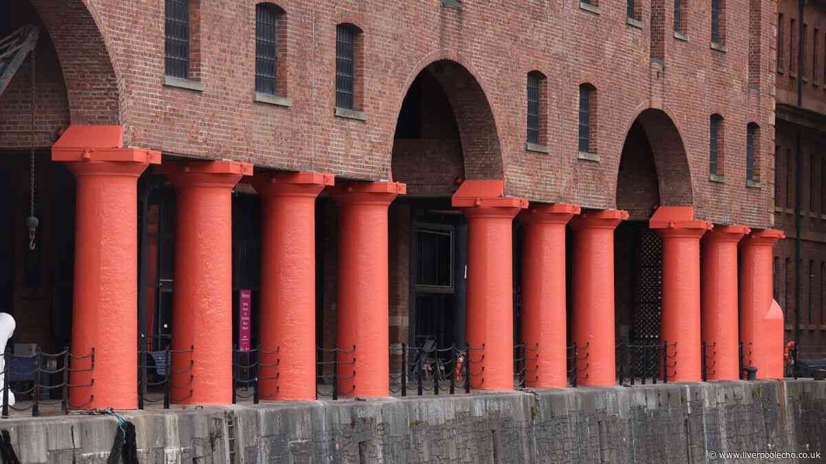 Man charged after people 'detain suspect with stolen wallet and knife' in Albert Dock