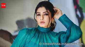 Raveena Tandon opens up on missing the '90s comedy era