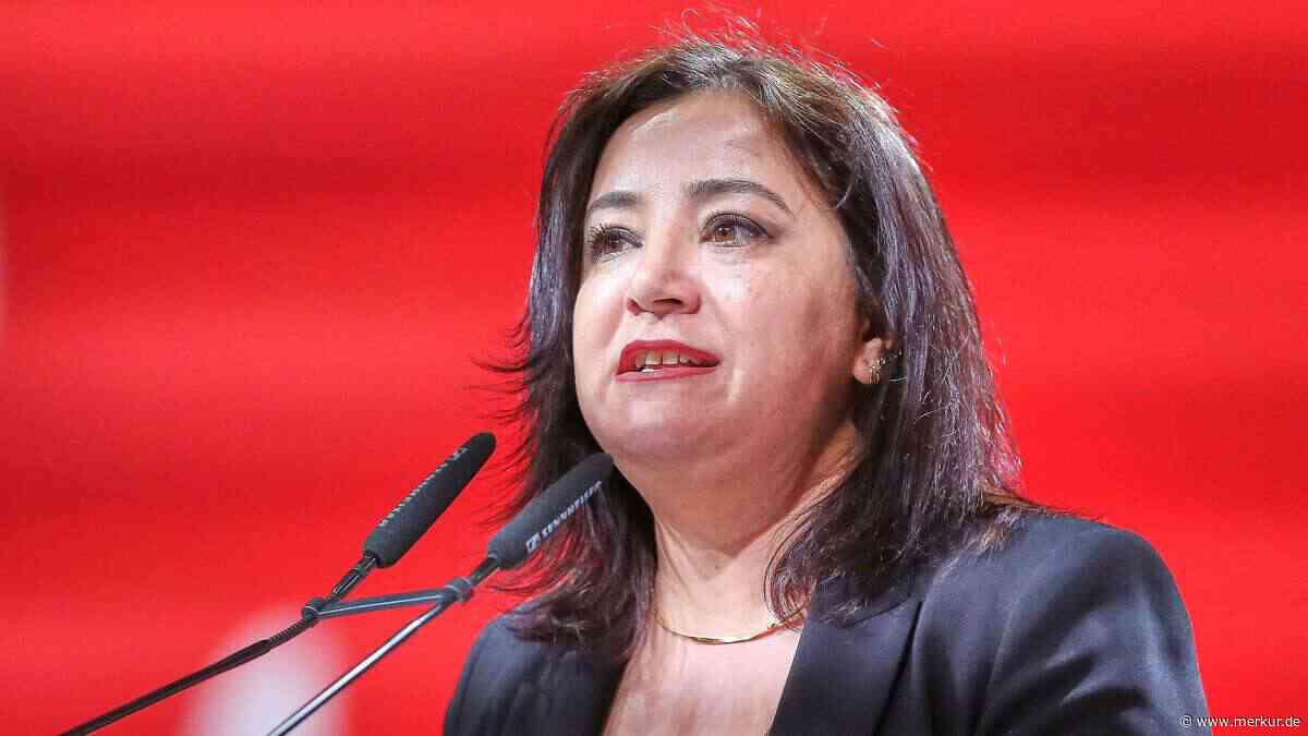 Nach angeblicher rassistischer Attacke: Linken-Politikerin soll selbst Flasche geworfen haben