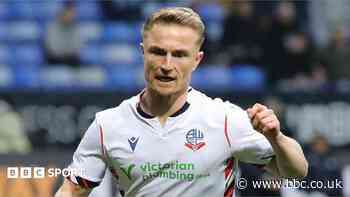 Port Vale sign Bolton midfielder Dempsey
