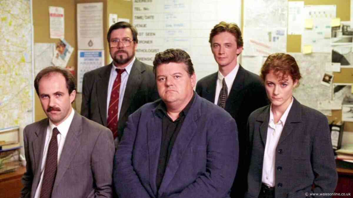 ITV fans 'can't stop watching' crime drama 30 years after release