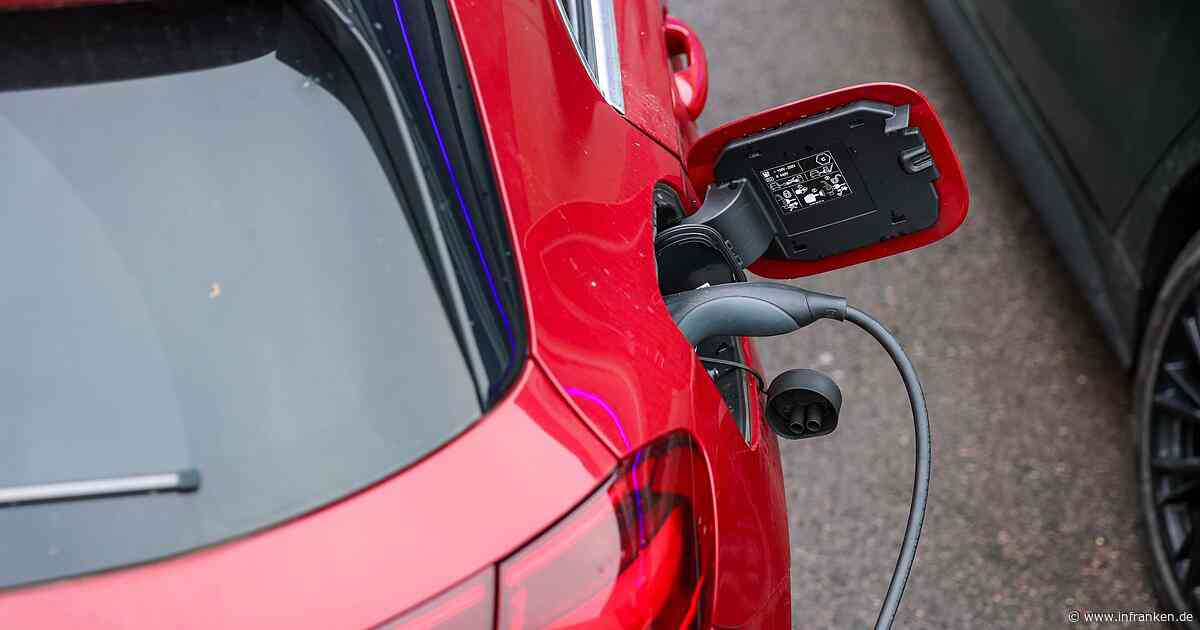 Fast 50 Prozent mehr neue Elektroautos im ersten Halbjahr