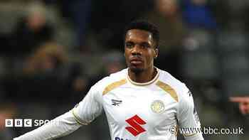 Fleetwood sign MK Dons midfielder Thompson-Sommers