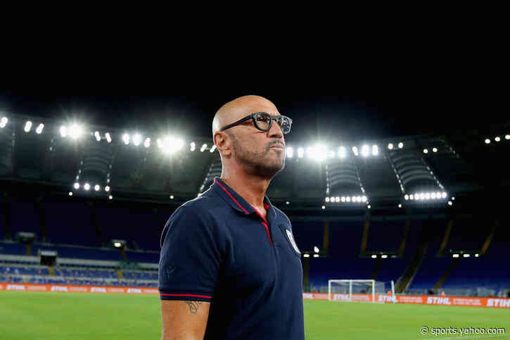 Zenga reacts to Unai Simon’s new World Cup record with cheeky comment