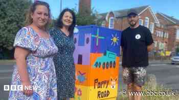 Praise for children's artwork on utility boxes