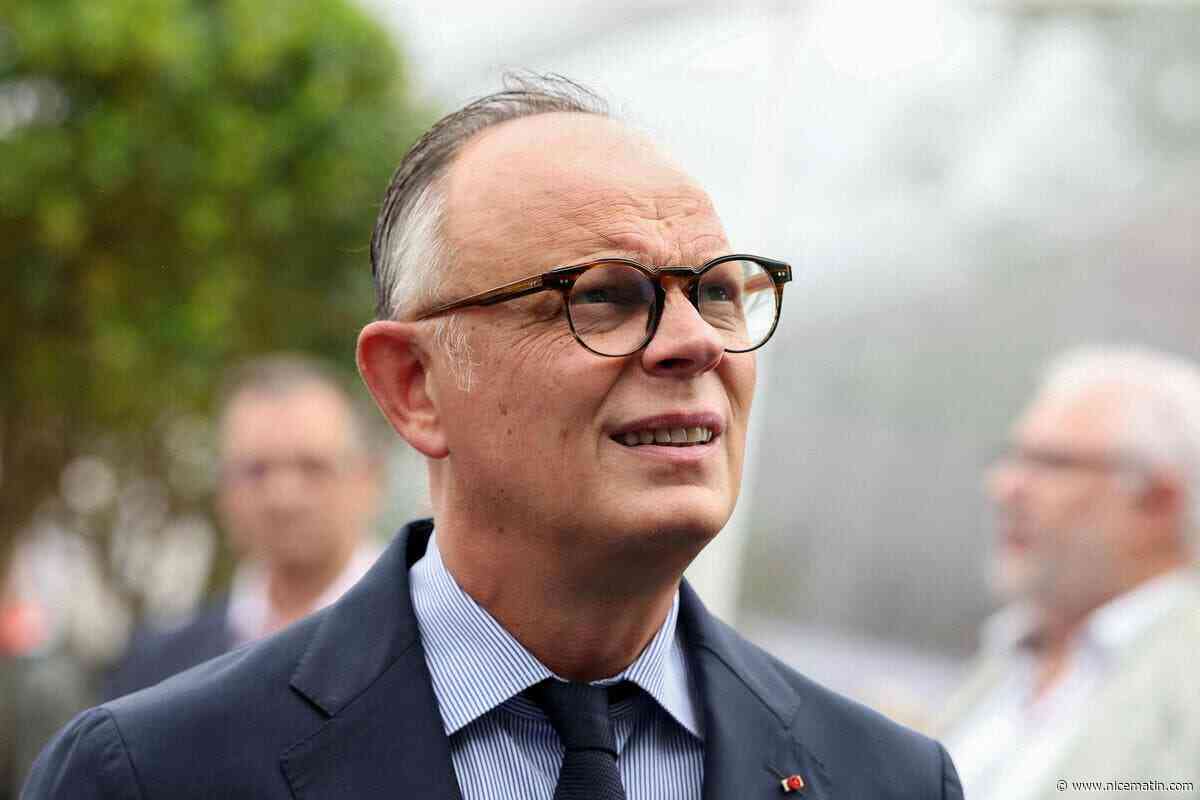 Impopulaire et mal placé pour incarner la rupture avec le macronisme, l’ex premier ministre Edouard Philippe à la peine selon un sondage avant son premier grand meeting dimanche