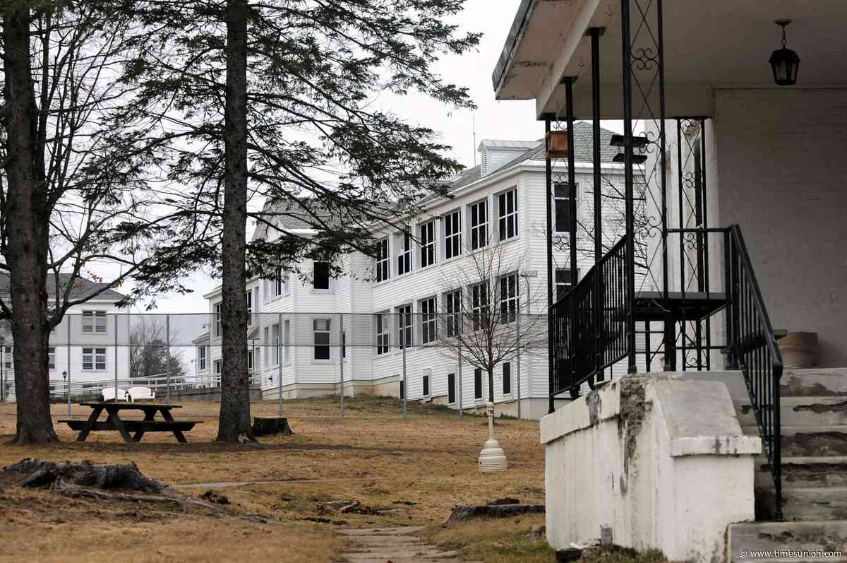‘Oppressive heat’ at secure center for people with disabilities