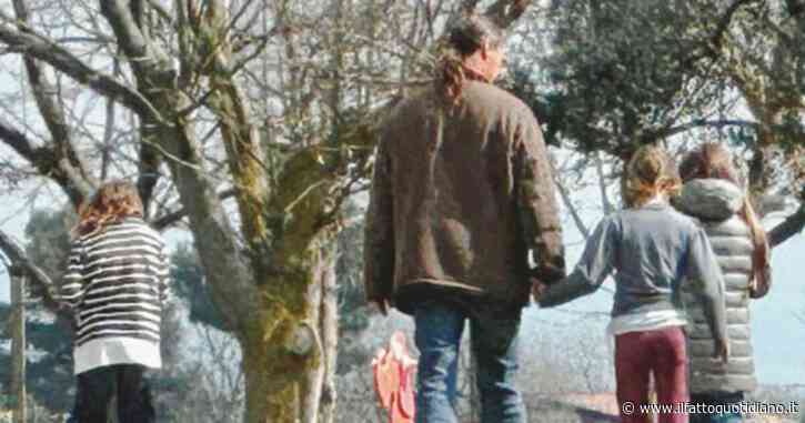 Famiglia del bosco, i tre fratellini promossi a scuola. Ora si attende la decisione sul ritorno a casa