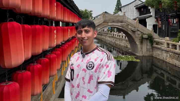 Nico Travesías, la historia de cómo un chileno se convirtió en influencer en China y terminó protagonizando un reality en la televisión estatal asiática