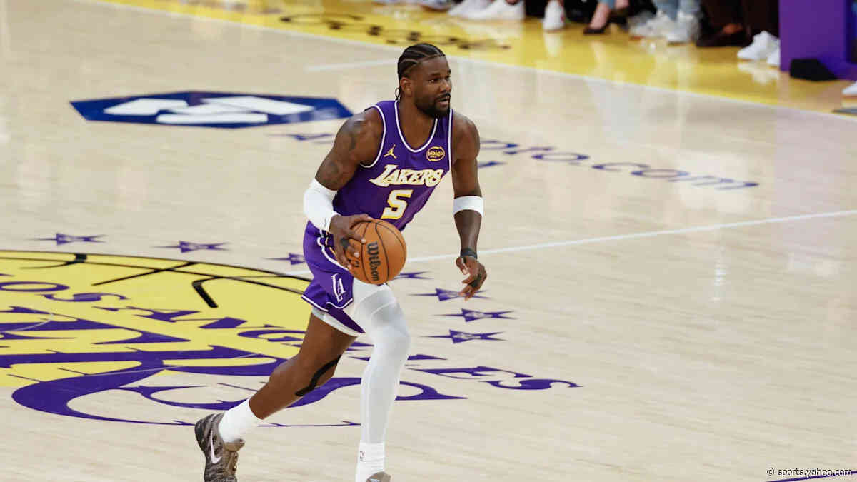 Lakers reportedly to trade DeAndre Ayton to Wizards for Jaden Hardy, picks