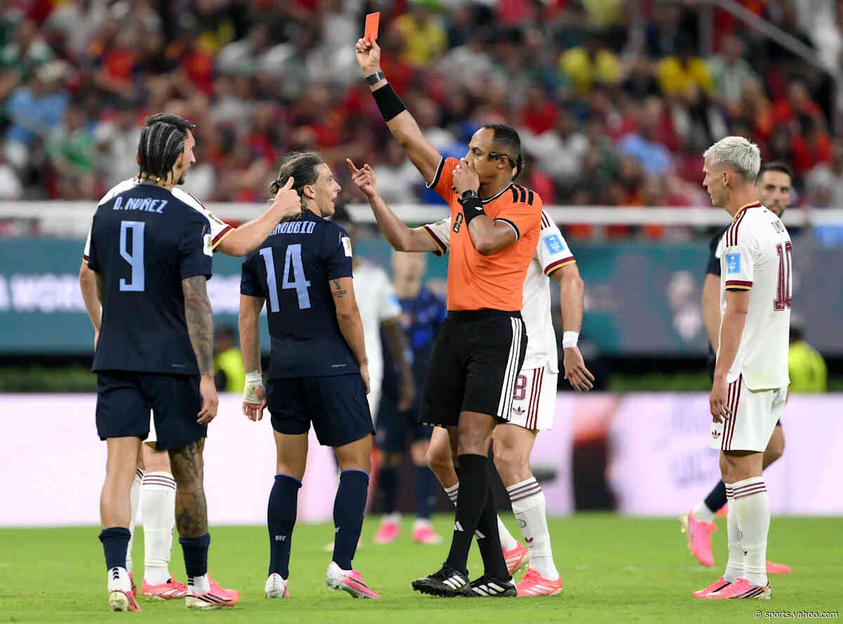 Brazil v Norway referee brings back bad memories 😨