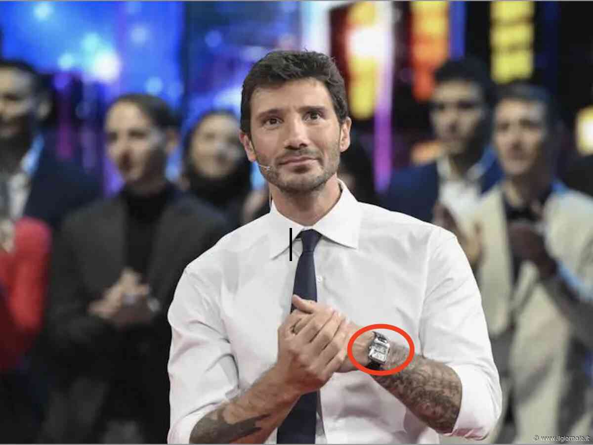 De Martino presenta il suo Festival di Sanremo: "Vorrei meno brani in gara. Vasco Rossi? Sarebbe un sogno"