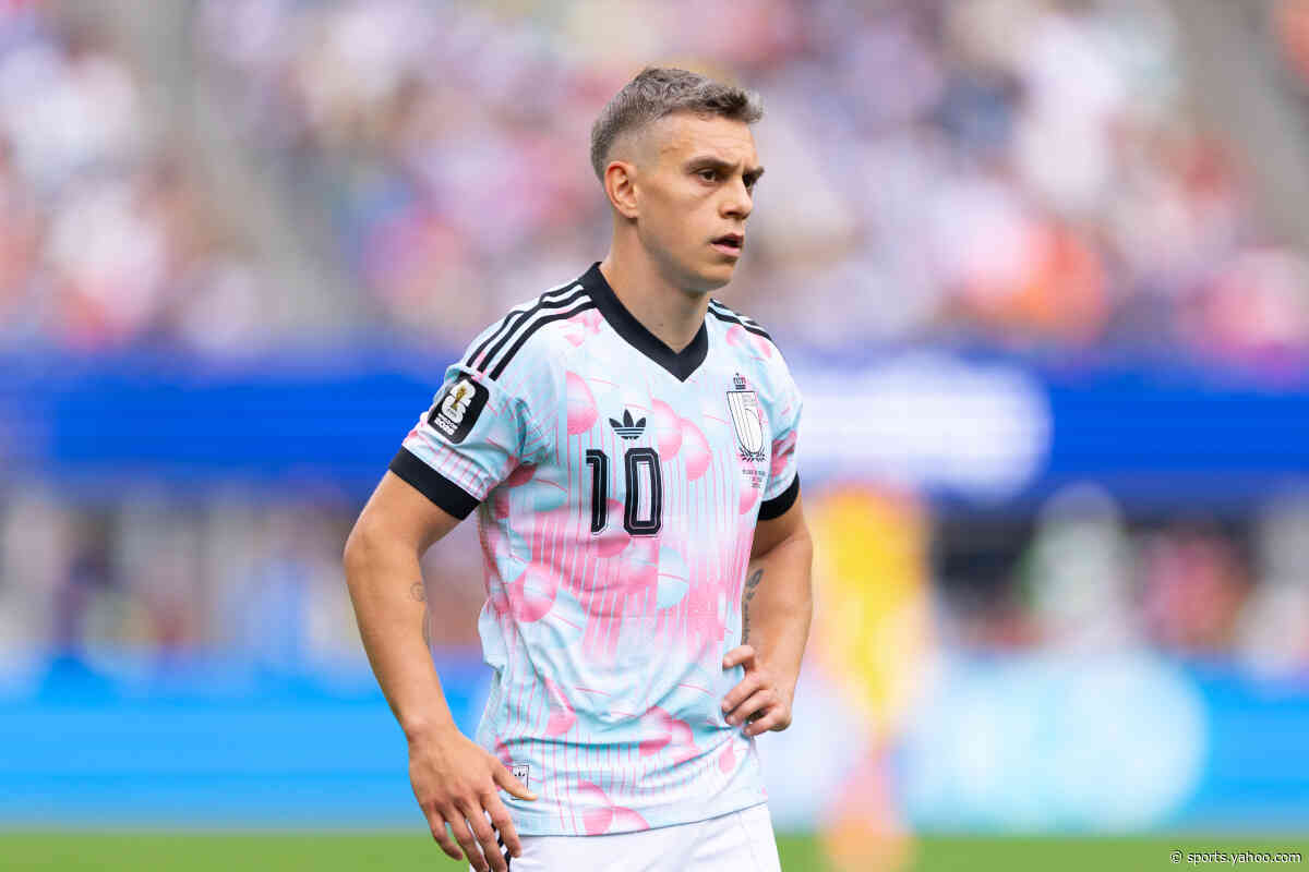 Italiano’s Besiktas bid for Trossard, consider Lauriente too expensive at Sassuolo