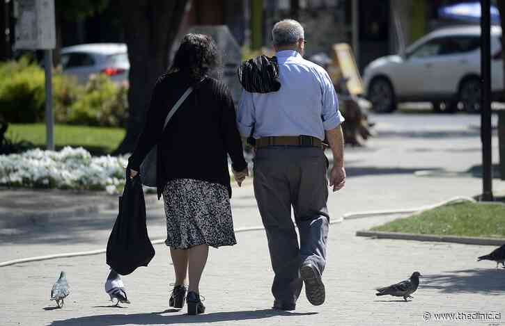 Fondo Autónomo de Protección Previsional traspasó los fondos colectivos para aumentar las pensiones desde Tesorería a BCI y Santander, los nuevos gestores de inversión