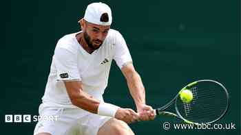 Eastbourne withdrawal pays off for Worcester's Fearnley