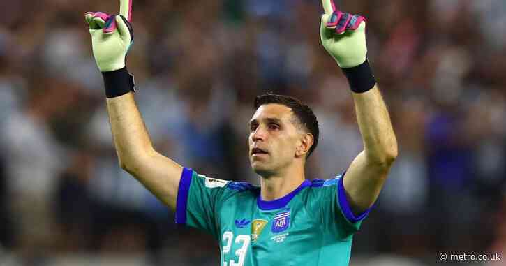 Aston Villa to submit bid for France goalkeeper as Emiliano Martinez replacement
