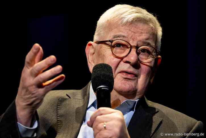 Joschka Fischer sieht die USA auf dem Weg aus der Nato