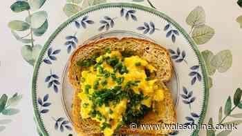 Gordon Ramsay's 'on-off' method for perfect creamy scrambled eggs