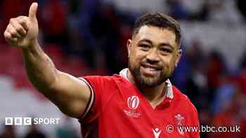 Wales back row Faletau signs new Cardiff deal