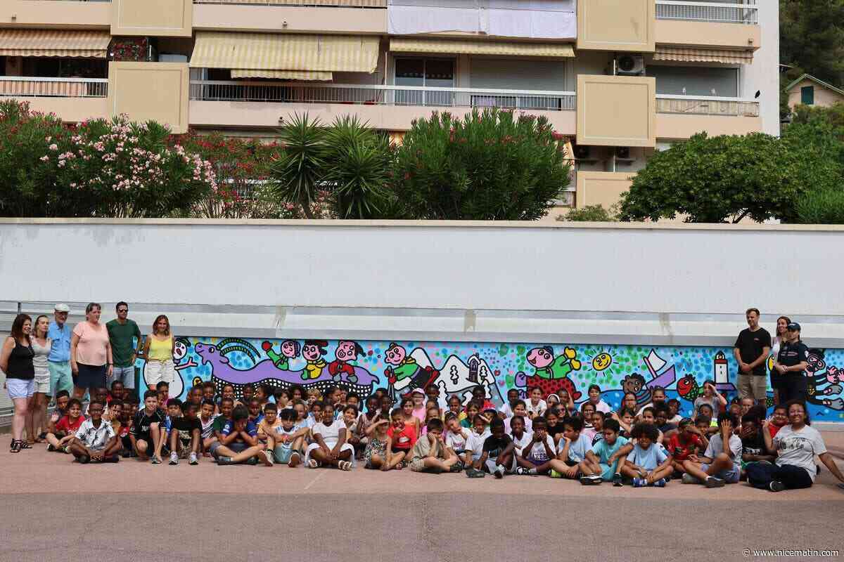 Des élèves d’une école de Nice dessinent une fresque géante dans leur cour de récréation