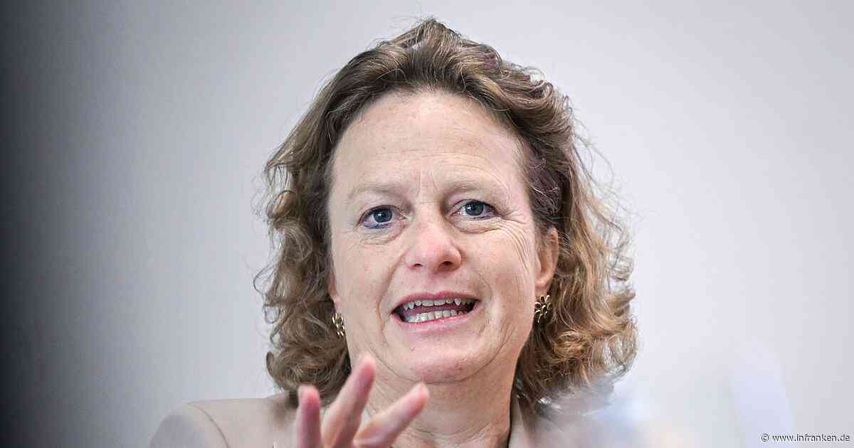 Flughäfen beklagen lange Wartezeiten an der Grenzkontrolle