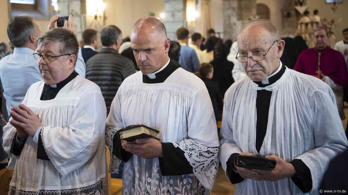 Streit mit Leo um Bischofsweihe: Piusbrüder nennen päpstliche Exkommunikation "ungültig"